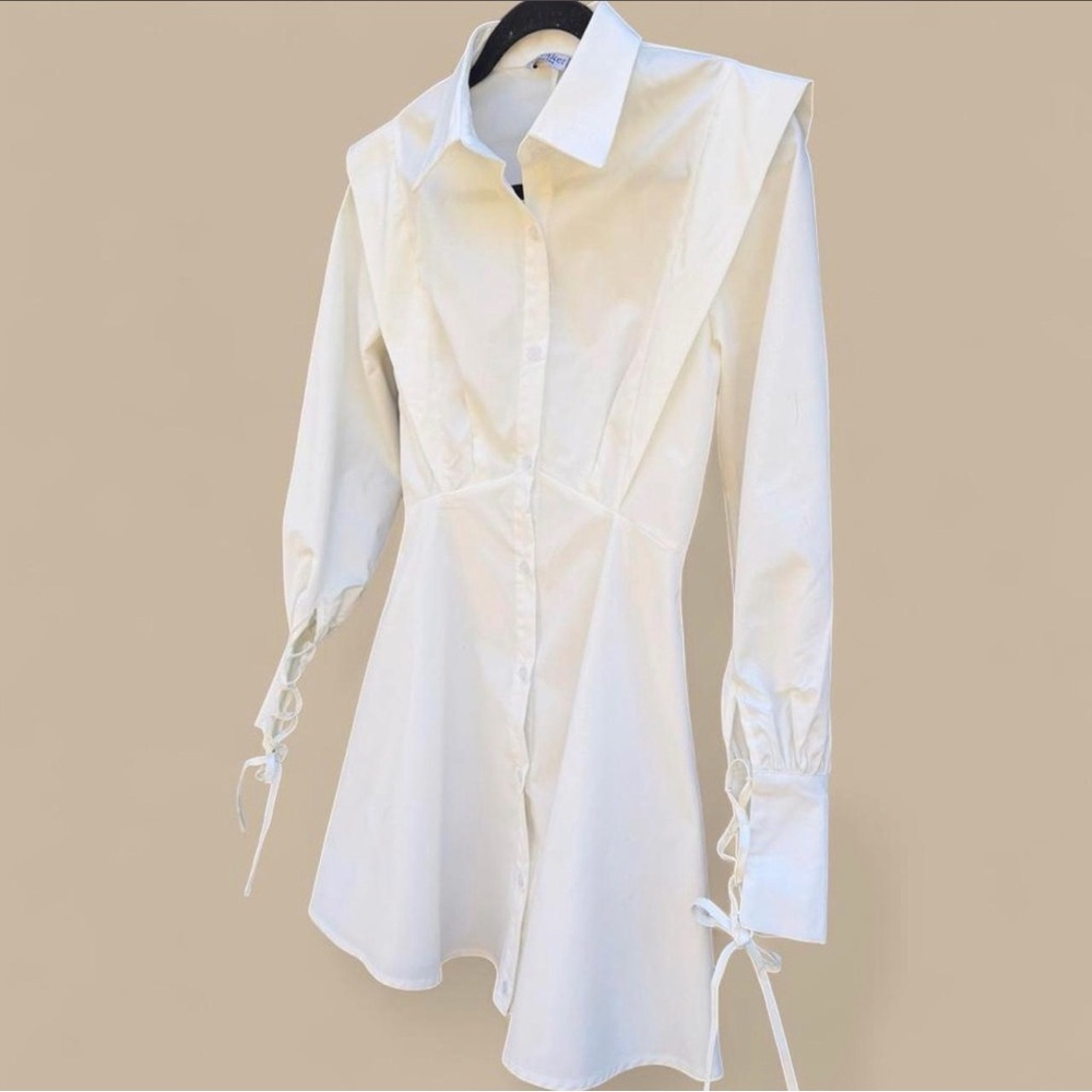 Glamaker Preppy White Structured Button Front Min… - image 2